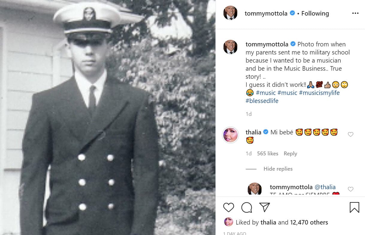 Se trató de 
<b><a href="https://www.instagram.com/p/CBJ_3nwlz_P/" target="_blank">esta imagen</a></b> en la que Mottola, hoy de 70 años, aparece en su juventud y vestido con uniforme militar escolar. 
<br>