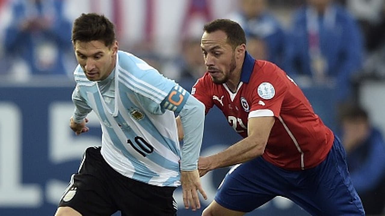 Marcelo Díaz está seguro: "Con Messi en Chile hubiéramos sido campeones del mundo"