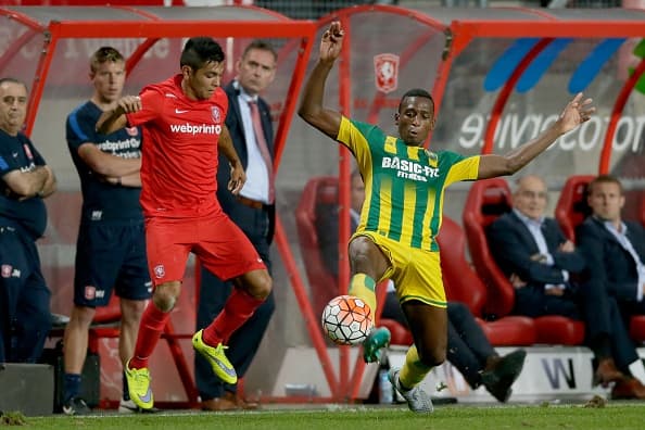 El Twente del 'Tecatito' Corona fue humillado 4-1 en casa por ADO Den Haag