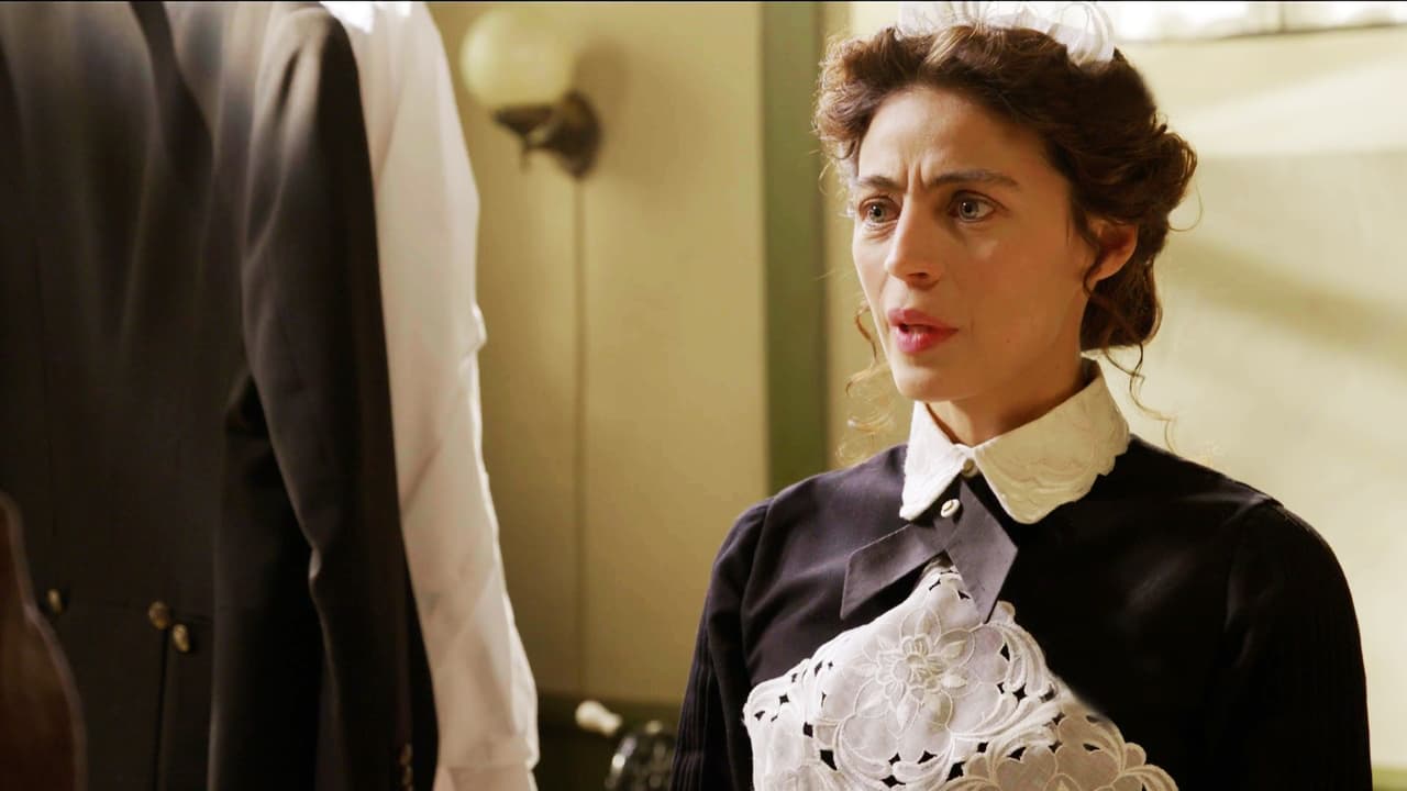 Sus aires de grandeza siempre la hicieron una mujer llena de avaricia y lujuria.