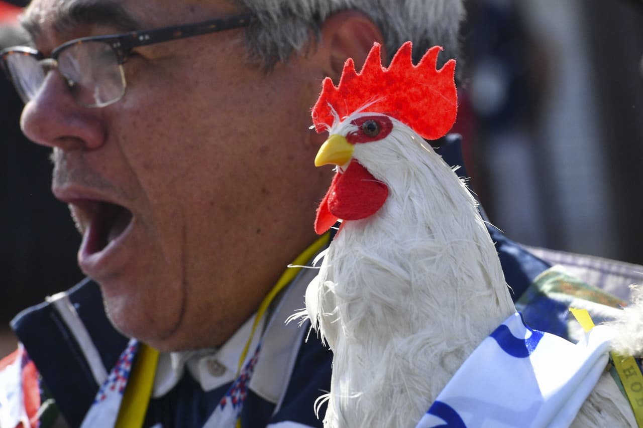 El estadio de Luzhnikí, así como sus cercanías, se colmaron de fanáticos daneses y franceses que pusieron el buen ambiente para vivir una jornada innolvidable del Mundial de Rusia 2018.