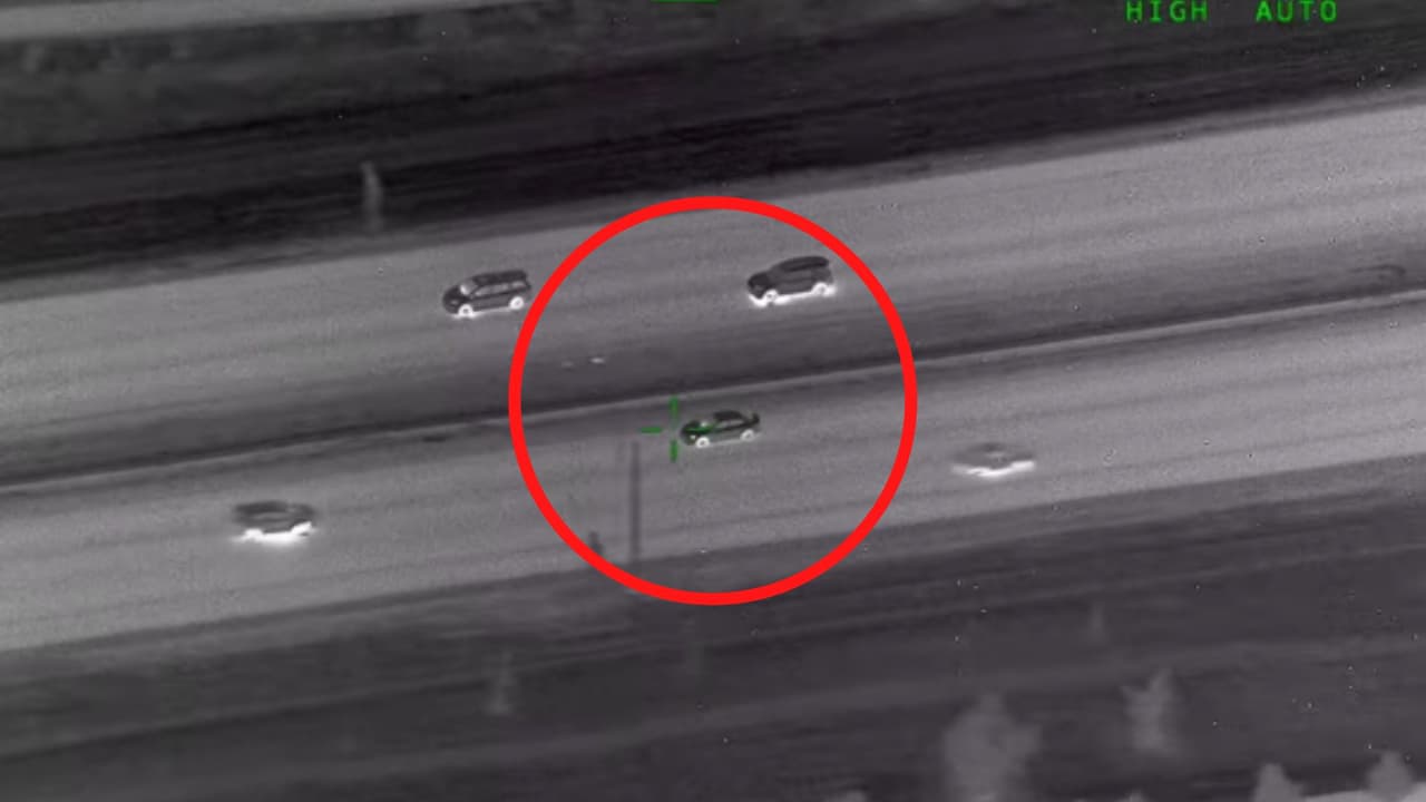 Video muestra a conductor ebrio circulando en sentido contrario en la Autopista 99