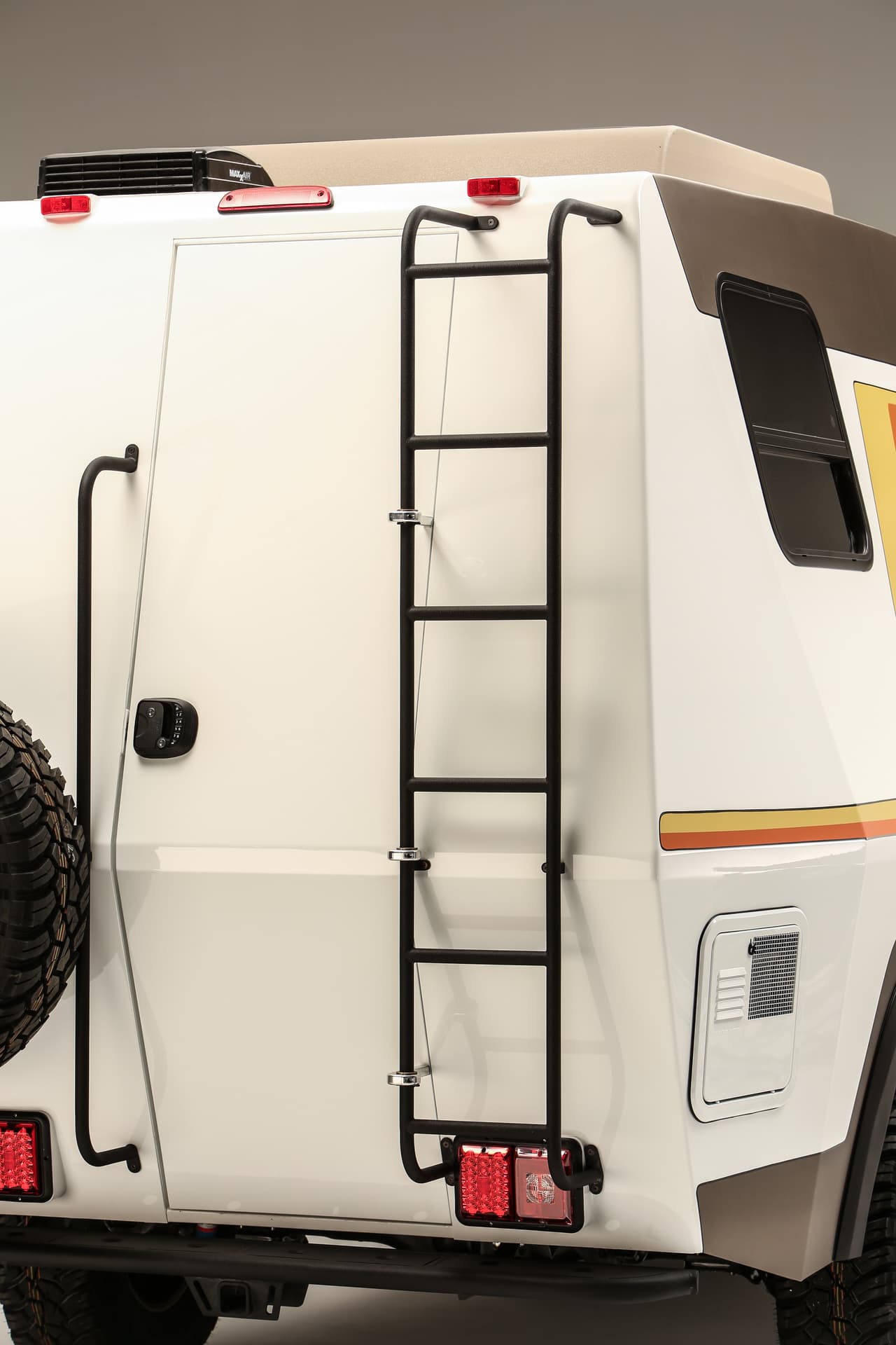 Toyota Tacoma ‘Tacozilla’ Concept