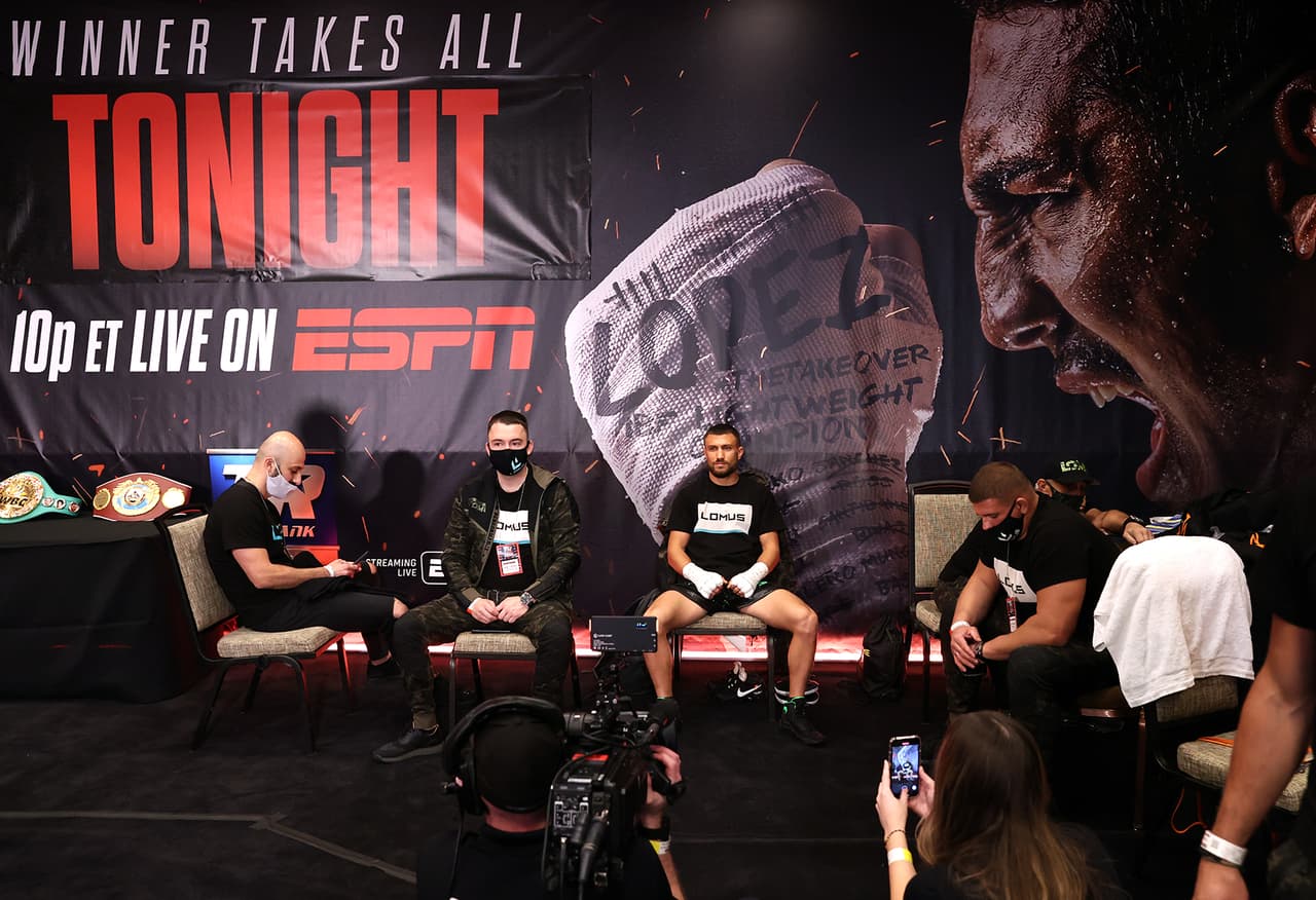 Así se vivieron los instantes previos al combate por la unificación de los títulos CMB, AMB, OMB y FIB.