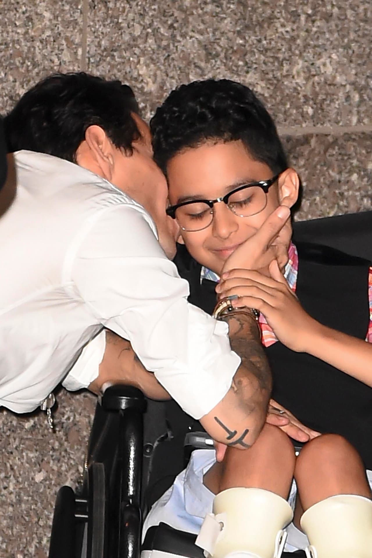 El pequeño fan del salsero se veía muy contento de haber hecho su sueño realidad.