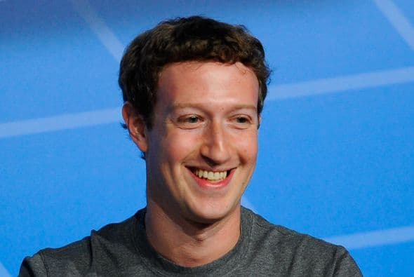 10. MARK ZUCKERBERG. Desde que comenzó su trabajo en la popular red social Facebook, este chico ha hecho un trabajo espectacular. Aún le queda probar, sin embargo, que tiene las habilidades necesarias para mantenerse al frente con el paso del tiempo.