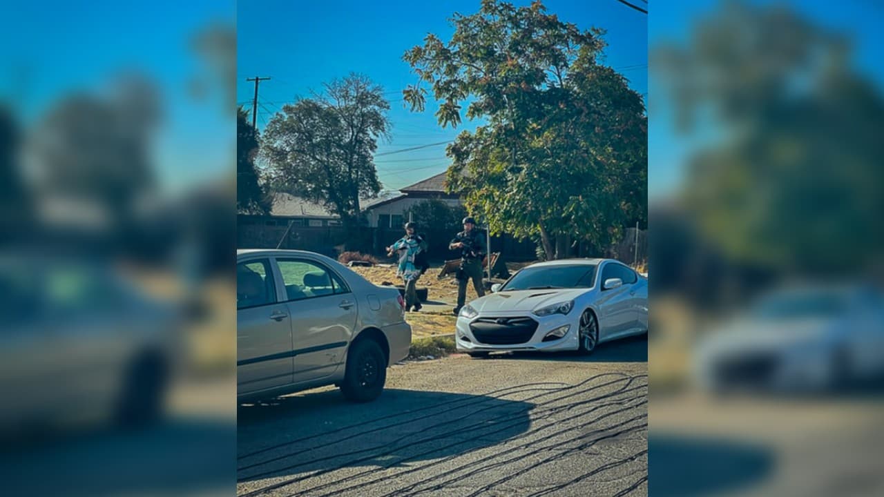 Una niña de 2 años que fue secuestrada de la casa de su madre fue rescatada por el Departamento de Policía de San Bernardino el sábado por la mañana.
<br>
<br>La niña fue recuperada después de que la policía cumpliera una orden de allanamiento en un lugar no revelado.