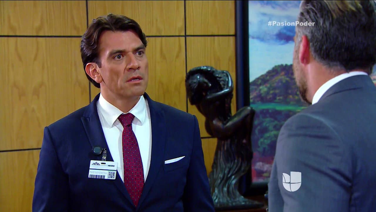 Si sigues buscando a Julia, le puedes causar problemas con Eladio.