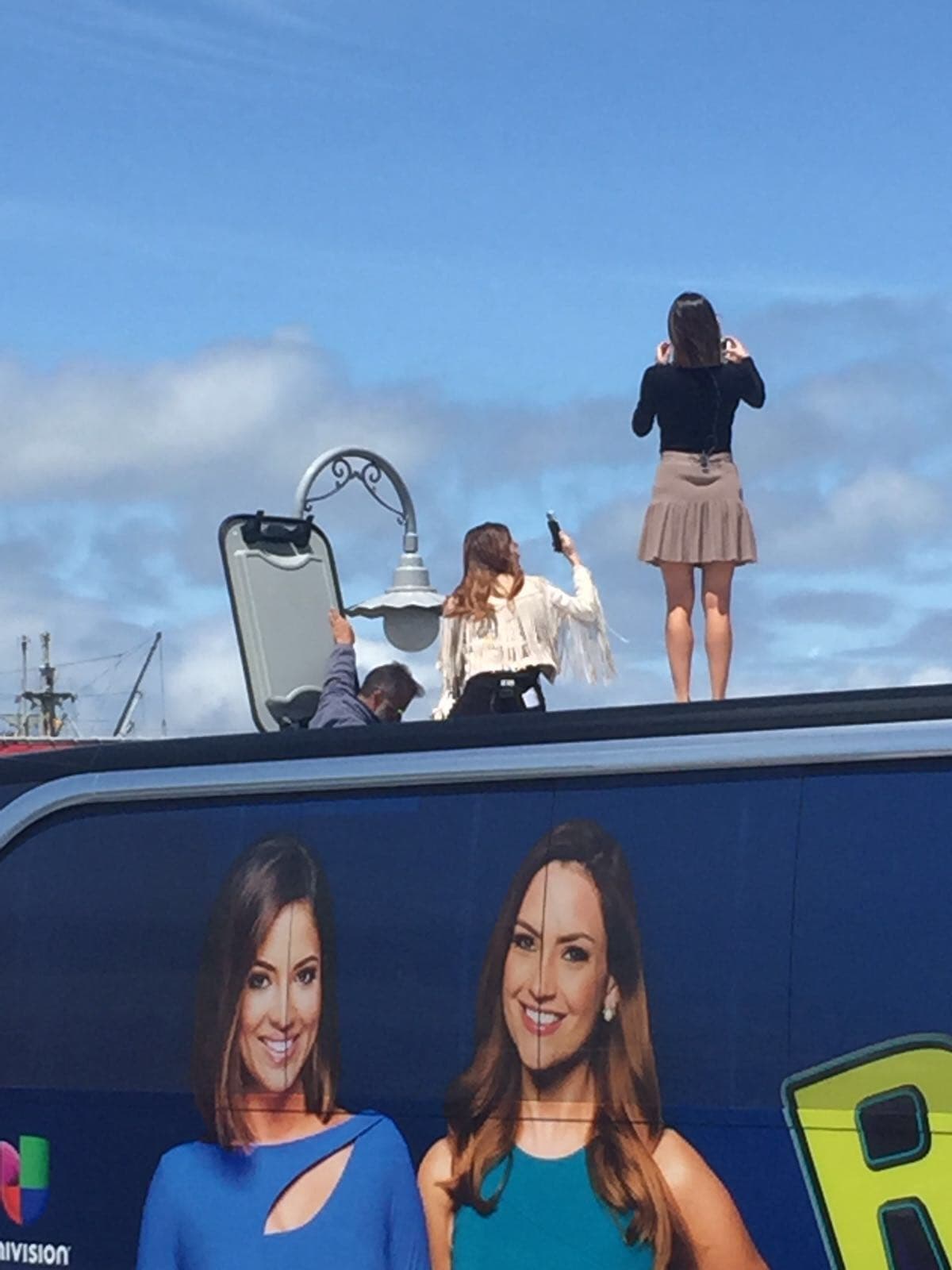 Desde allí se tomaron fotos e hicieron una conexión en vivo en las redes.