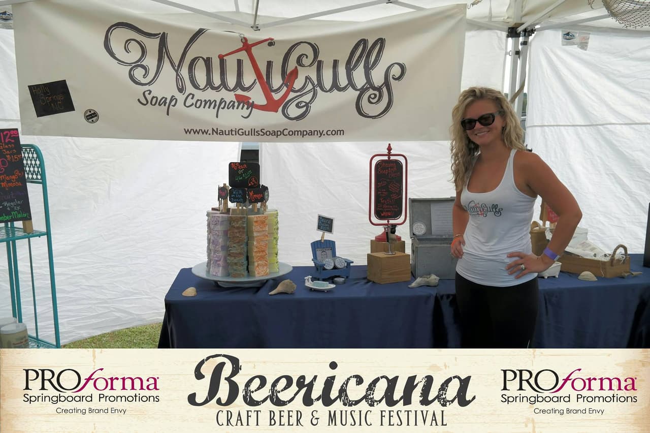 <b><a href="https://www.beericana.com/">Beericana Craft Beer and Music Festival (9 de octubre):</a></b> Este festival de música y cerveza de rápido crecimiento que se lleva a cabo en el hermoso Sugg Farm Park reúne a más de 70 cervecerías (incluida la mayoría de las casi 40 cervecerías de bebidas artesanales en Raleigh) y más de 20 camiones de comida, junto con una línea completa de mermeladas estadounidenses, para celebrar buenos amigos, buena cerveza y buenos momentos en Holly Springs.