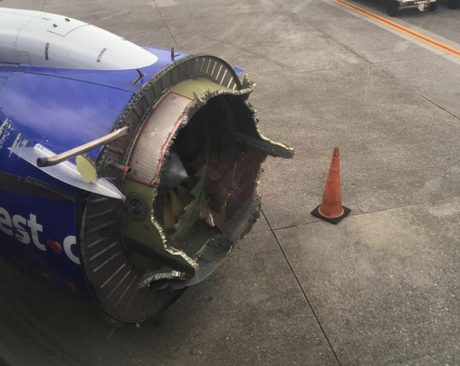 Imagen del motor dañado de Southwest Airlines que obligó a un aterrizaje de emergencia