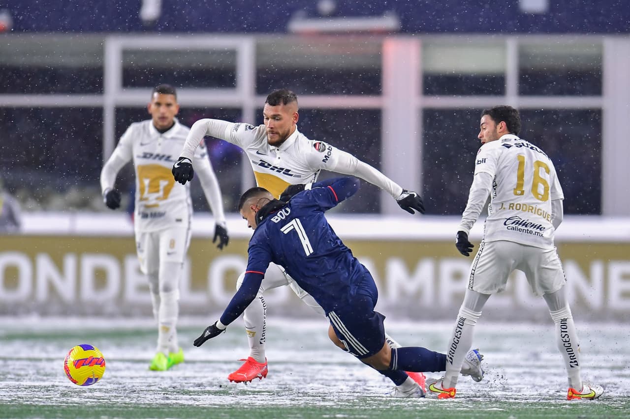 New England Revolution fue muy superior a los Pumas y se impuso gracias a un doblete de Adam Buksa y otro tanto de Sebastian Lletget.