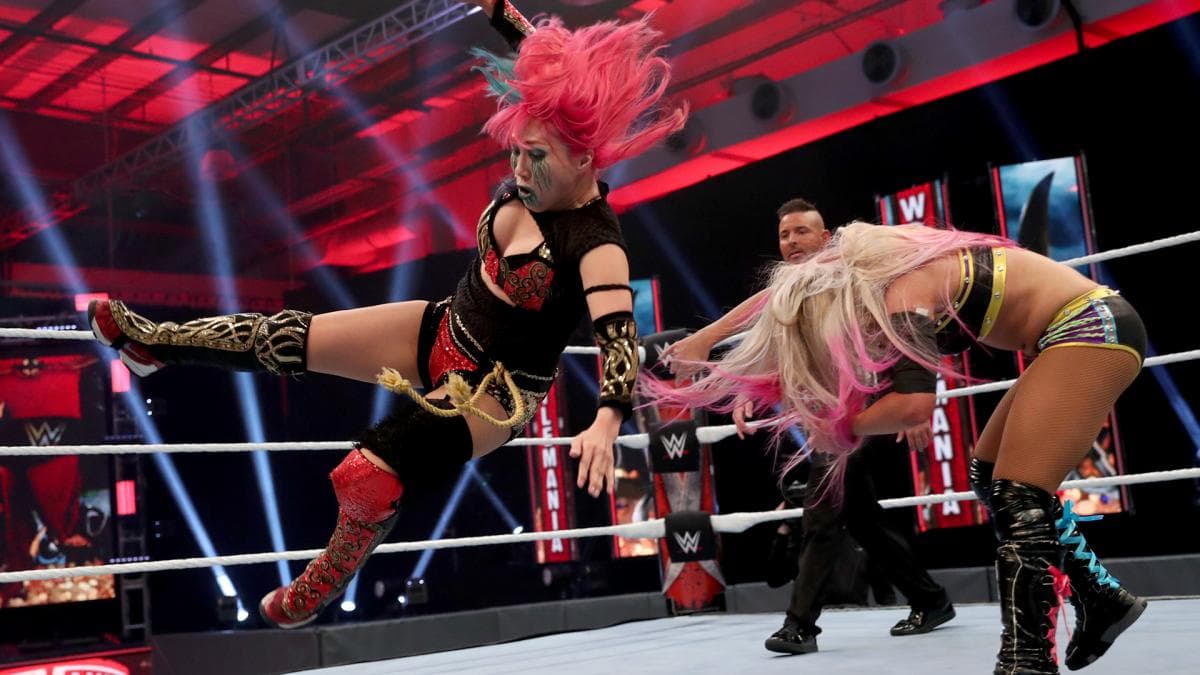 Undertaker derrotó a AJ Styles, Braun Strowman ganó el Campeonato Universal a Goldberg y por la parte femenina, Alexa Bliss y Nikki Cross derrotaron a las ‘Guerreras Kabuki’ llevándose el Campeonato femenino WWE Tag Team por segunda ocasión.