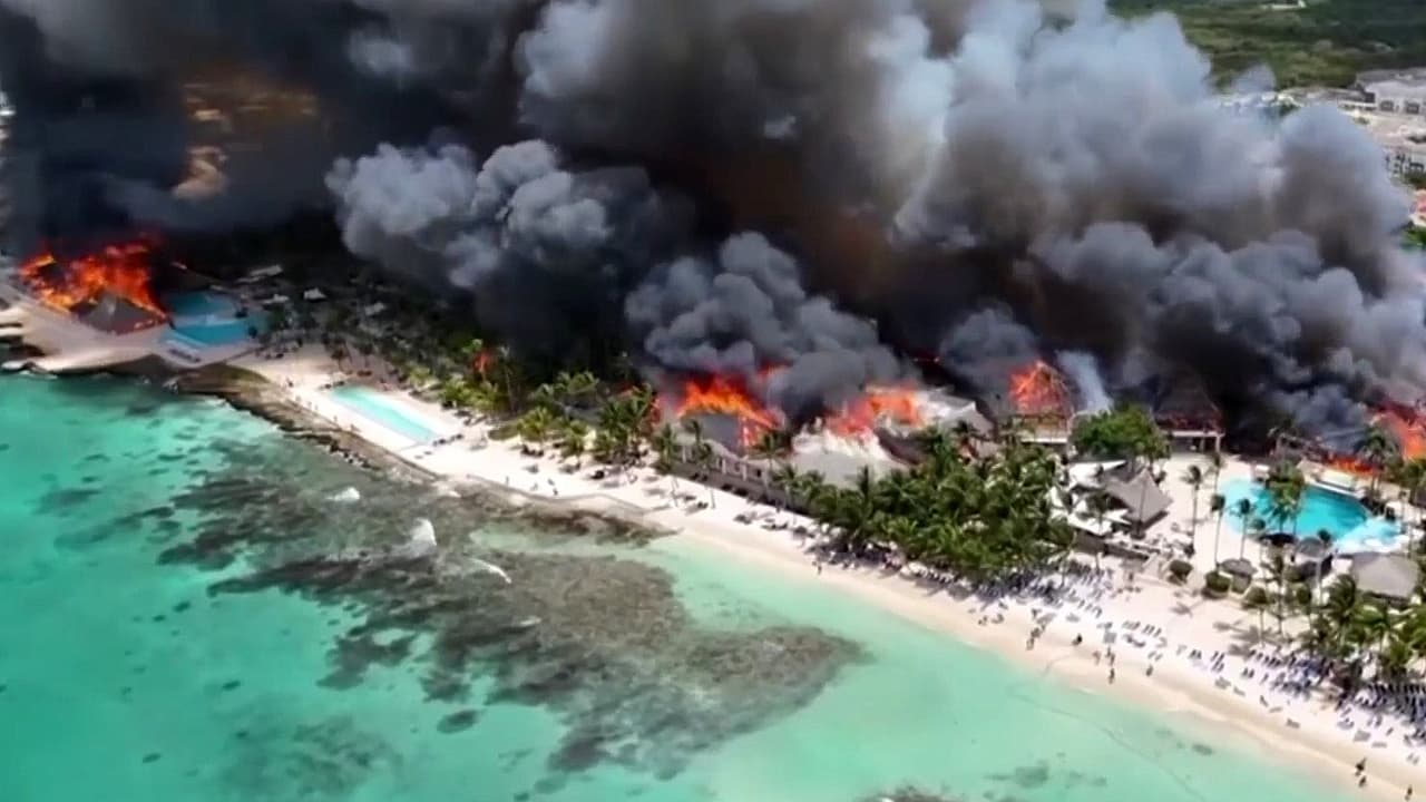 Revelan nuevas imágenes del incendio en República Dominicana; hay turistas varados tras incidente en hotel
