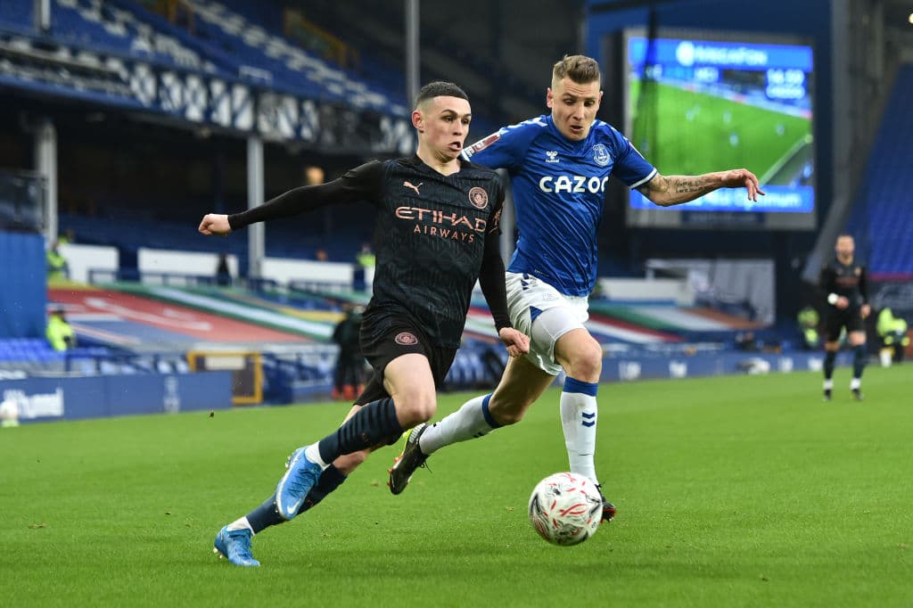 Gündogan (84’) y De Bruyne (90’) sentenciaron el cotejo en la recta final. Los de Guardiola atraviesan un gran momento: son primeros en la Premier y buscarán un lugar en Semis de Champions ante Dortmund.