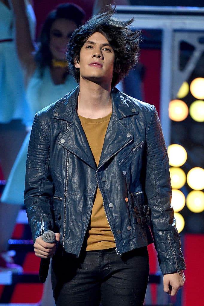 <b>Bryan Mouque</b>
<br>A pesar de su talento sobre el escenario, Bryan tomó un rumbo diferente al de sus compañeros, pues se alejó del músico para explorar otras áreas del entretenimiento.