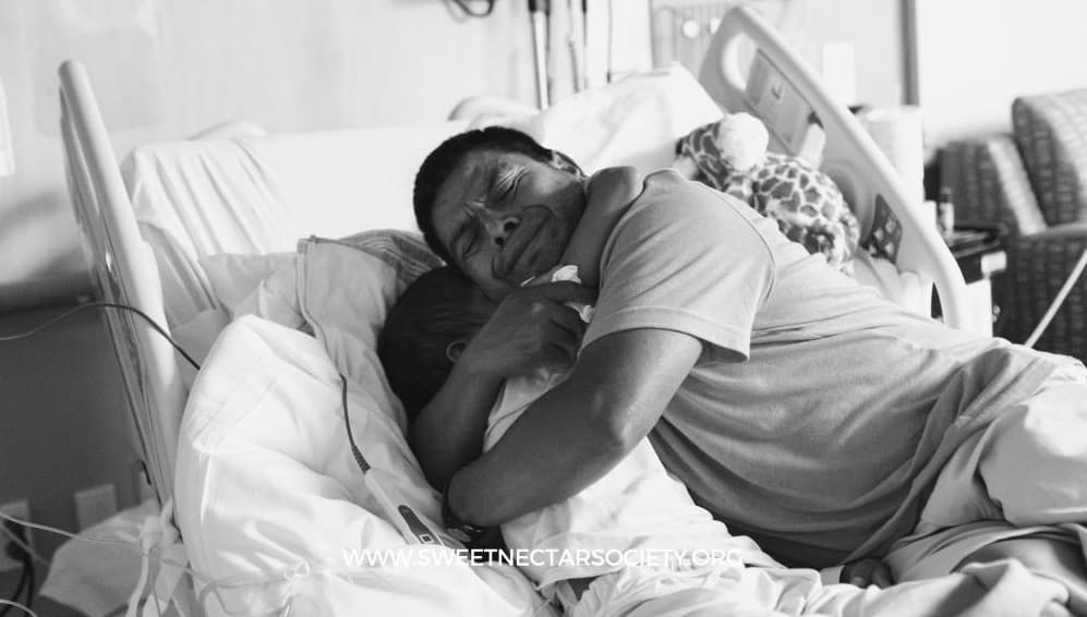 Retratan los últimos instantes de vida de sus hijos