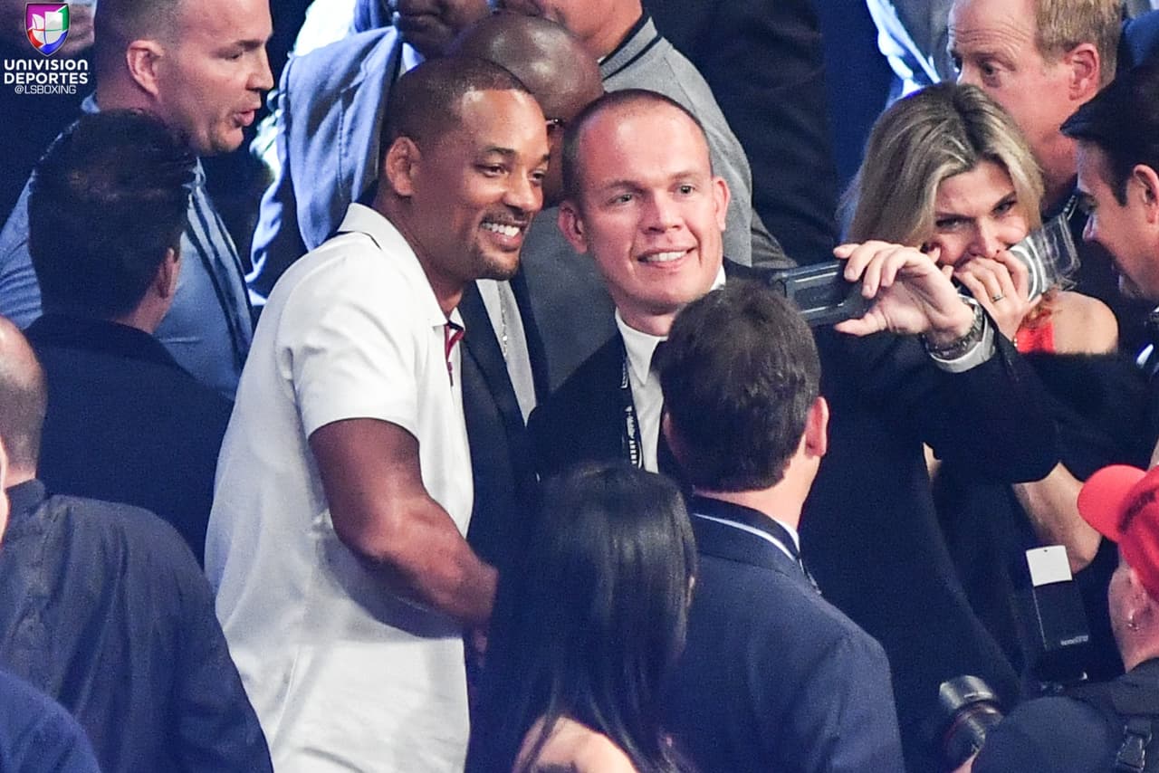 Muy solicitado para fotos, autógrafos y saludos, nunca ausente en los grandes eventos, el actor y cantante Will Smith.
