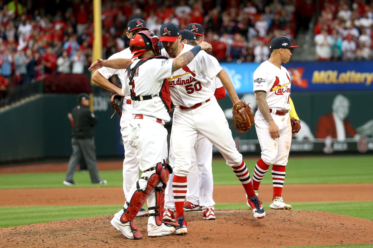 Los Braves vienen de atrás en la novena para remontar a los Cardinals 3-1.
