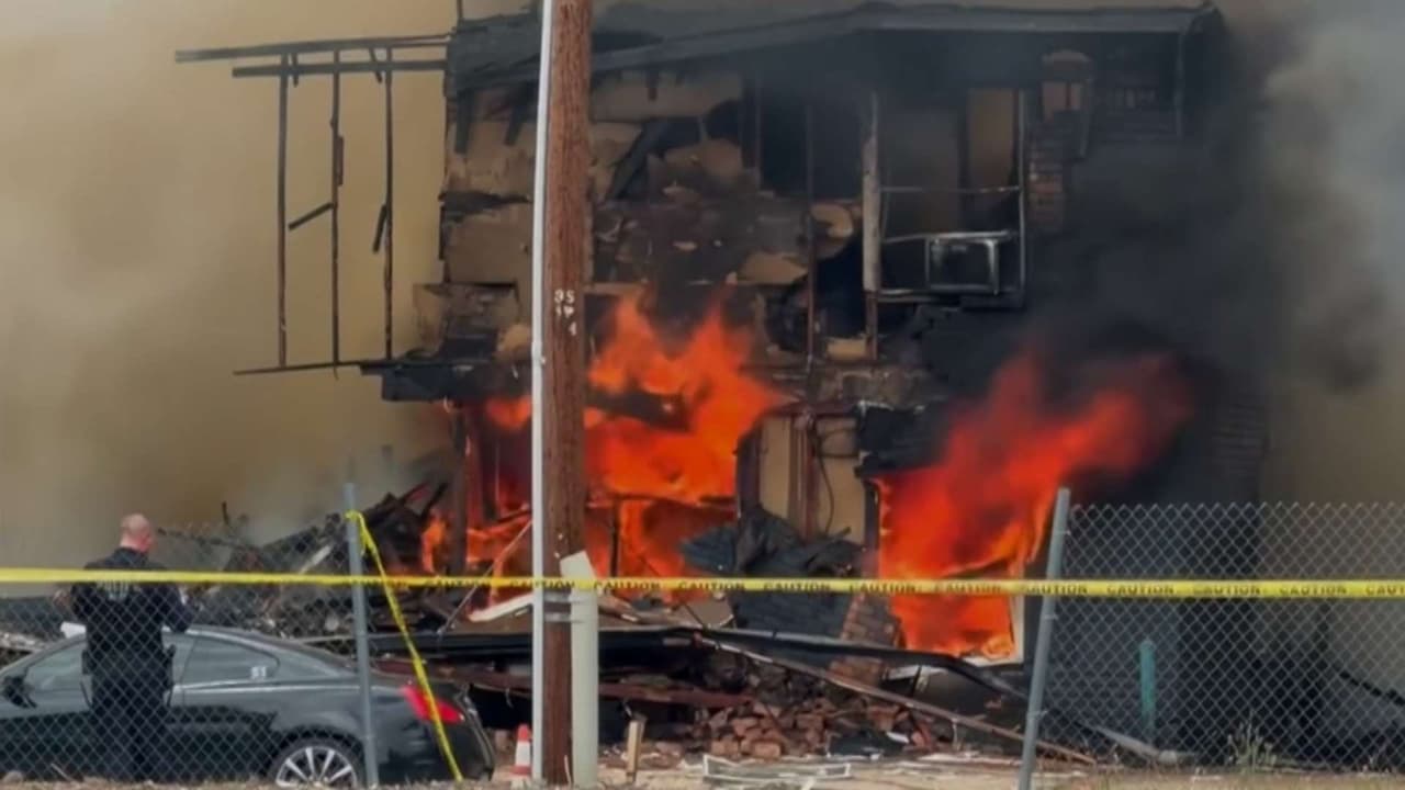Tragedia en Dallas: explosión arrasa edificio de apartamentos