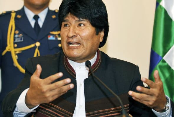 "Estar sometidos a las leyes es perjudicarnos. Aunque digan que es inconstitucional nuestros decretos, nuestros hechos, no importa (...) No hay que esperar las leyes, hay que seguir trabajando con decisiones políticas, y si nos demandan de inconstitucionalidad nuestros Decretos Supremos, será el pueblo quien juzgue".