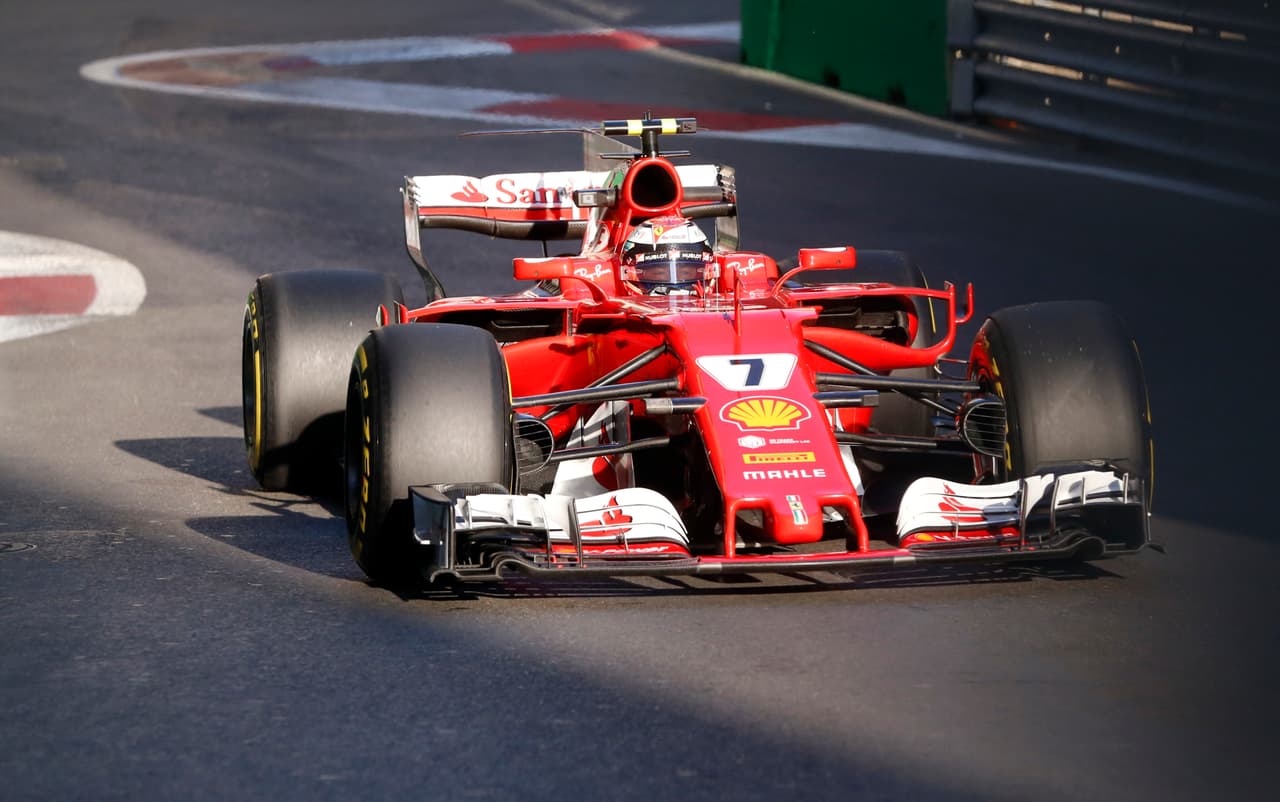 Kimi Raikkonen es una figura reconocida de la Fórmula 1, donde el finlandés ha sido campeón y en la actualidad está con Ferrari.