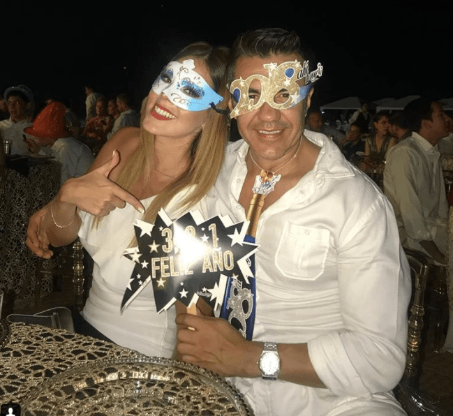 Adirán Uribe inició el 2018 con mucho amor y felicidad en compañía de su pareja Jackie Sauza.