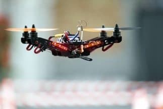 California pone límite al uso de drones por parte de los paparazzi