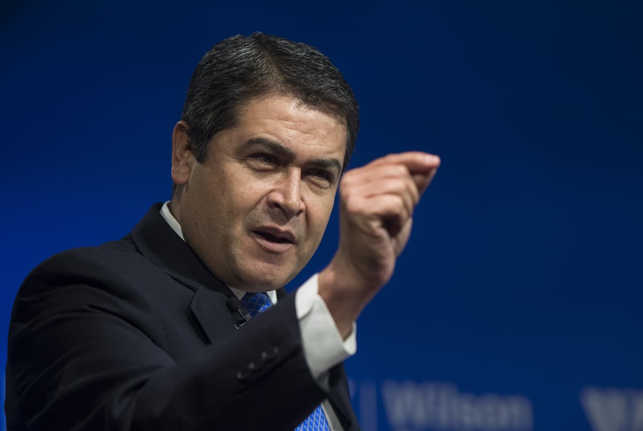 Honduras termina el escrutinio, que da al presidente una ventaja de 52,000 votos, pero no proclama ganador