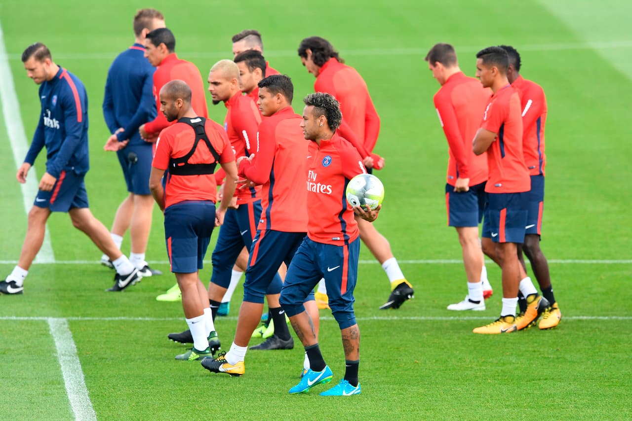 Los 222 millones de la cláusula de Ney pueden convertirlo en un hombre incluso con privilegios ante el DT Unai Emery.