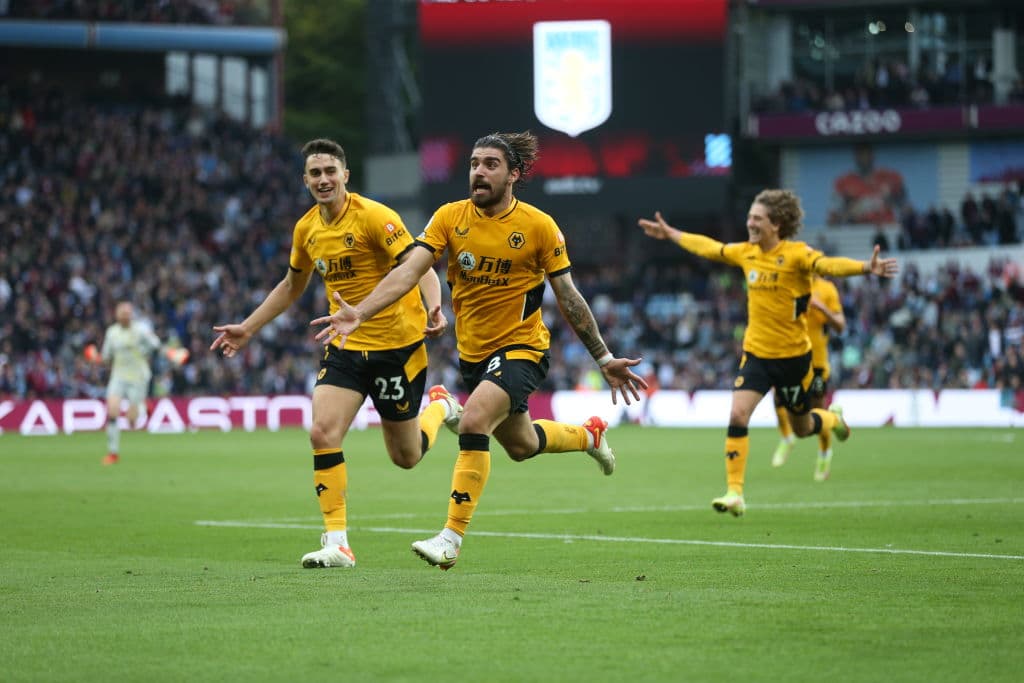 Con goled de Romain Saiss al 80, Conor Cody al 85 y Rúben Nevez al 90+5 Wolverhampton logra remontar una desventaja de 2-0 para vencer 2-3 en su visita al Aston Villa