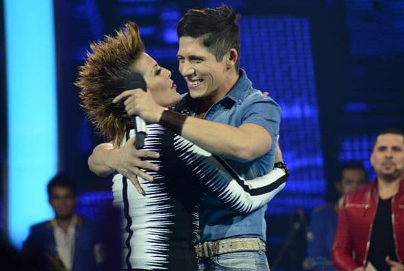 ¡Y que la Guzmán se le lanza!