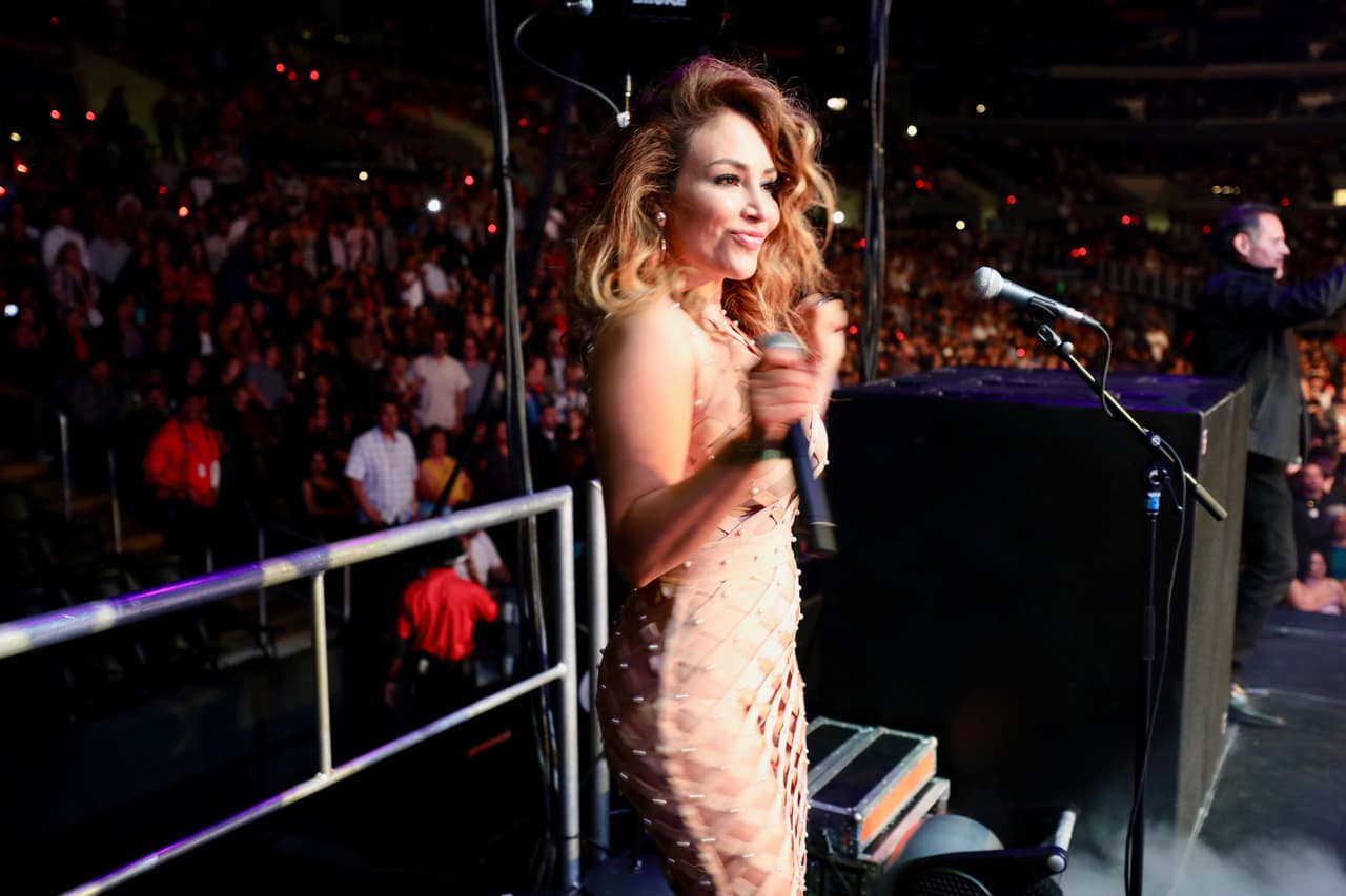 La Bronca bailó de principio a fin con el show de Bronco.