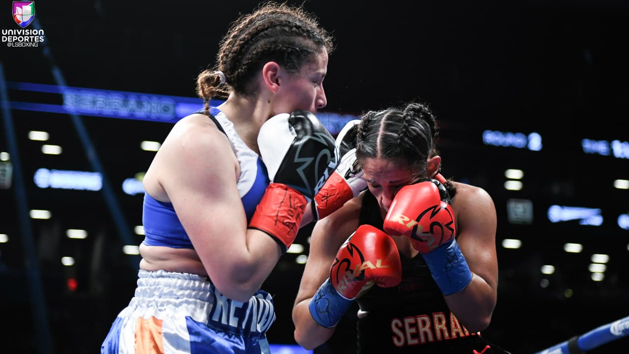 La puertorriqueña Amanda Serrano hizo historia en Nueva York al convertirse en la primera boxeadora en ganar campeonatos mundiales en seis divisiones diferentes. El récord lo estableció ante Yamila Reynoso, a quien derrotó por decisión unánime.