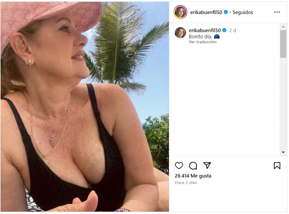 Erika Buenfil presume su figura.