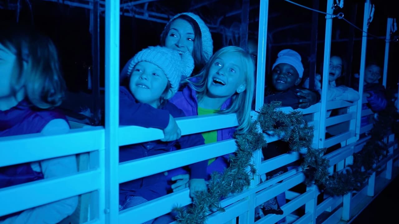 Prepárese para un paseo en Jolly Trolley o conduzca su propio automóvil a través de más de 8 millones de luces en
<a href="https://www.callawaygardens.com/resort-experiences/signature-events/fantasy-in-lights/tickets/" target="_blank">Fantasy In Lights en Callaway Resort & Gardens. </a>