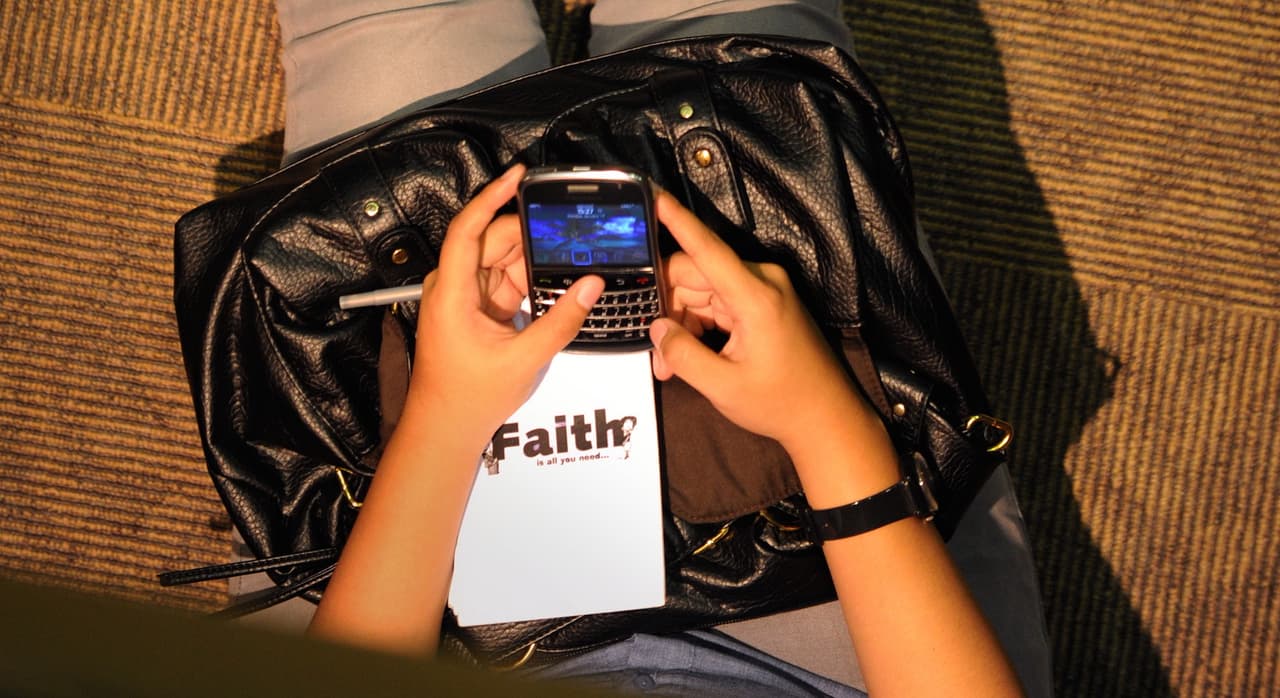 Impulsan una ley contra el "sexting" en California