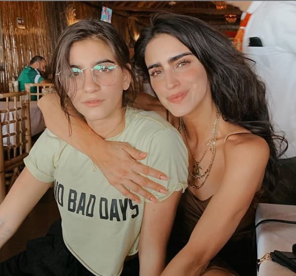 Respecto a si a su hija 
<b>Mar Alexa</b> le hace falta su padre biológico, la actriz respondió contundentemente en 'De primera mano'.