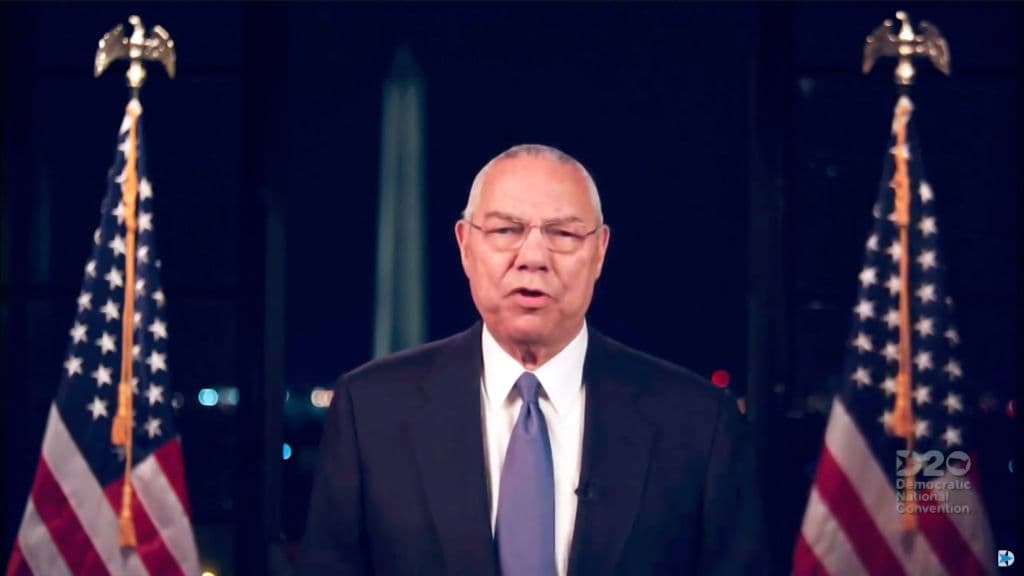 El exsecretario de Estados Colin Powell dijo que apoya a Joe Biden porque, a diferencia de Donald Trump, "él confiará en nuestros diplomáticos y nuestra comunidad de inteligencia y no en los halagos de dictadores".