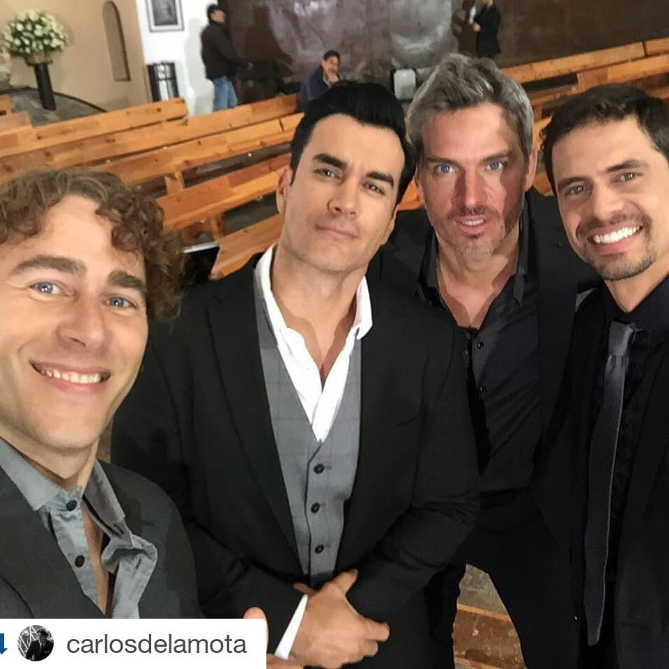 No cabe duda que los galanes de Tres Veces Ana agrandaron su lazo de amistad.