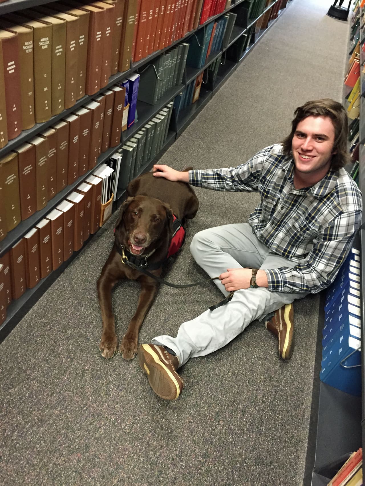 A Mark, sin embargo, le encanta su alergia mortal, pues gracias a ella pudo encontrar un amigo increíble.