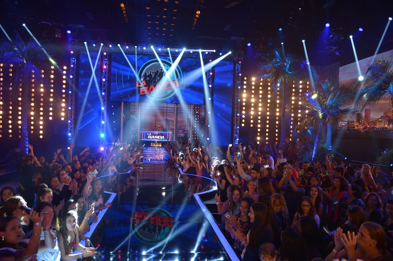 We all love CNCO! Eric, Zabdiel, Christopher, Joel y Richard cantaron sus éxitos "Tan fácil" y "Quisiera", si te perdiste la presentación
<a href="http://www.univision.com/shows/la-banda/cnco-regreso-a-la-banda-y-canto-tan-facil-y-quisiera-video" target="_blank"><b>aquí </b></a>la puedes ver una y otra vez.