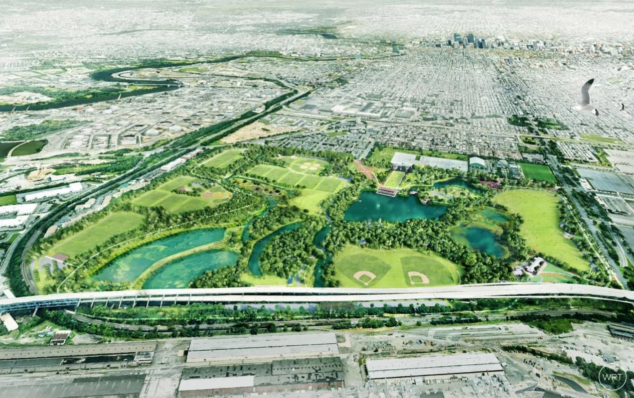 <b>FDR Park</b>: Está en marcha un “plan maestro” de $250 millones para rediseñar el parque FDR de 348 acres del sur de Filadelfia. El plan tiene como objetivo en parte reducir las inundaciones en el parque y proporcionar más puntos de acceso a "los lagos" y la vida silvestre, al tiempo que incorpora consideraciones sobre el cambio climático en su diseño.
<b> Cronograma</b>: El proyecto general es un esfuerzo de varios años, y los cronogramas varían en sus diferentes elementos. En cuanto a la "Fase de entrada", la licitación para los proyectos del centro de bienvenida y el espacio de juego se llevará a cabo en la primavera, con la esperanza de comenzar este verano.
<br>