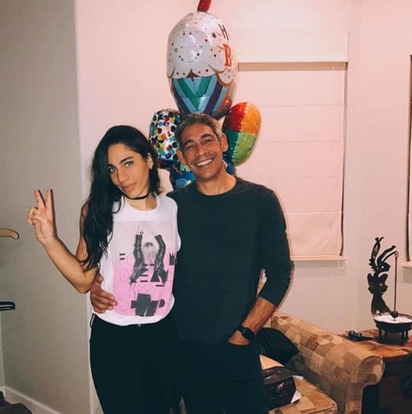 Para su cumpleaños número 49, sus hijos compartieron en redes sociales varios mensajes que casi hacen llorar Johnny.