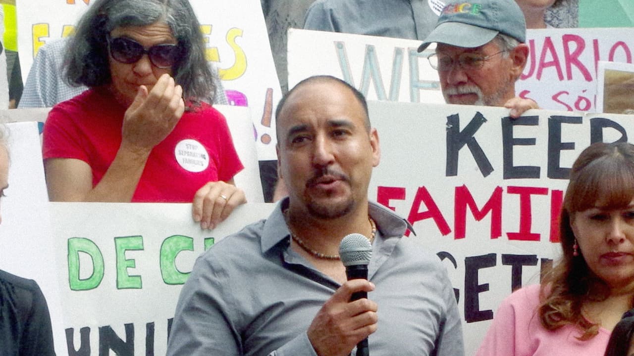 Detienen para su deportación a un inmigrante indocumentado que estuvo 9 meses refugiado en una iglesia en Denver en 2014