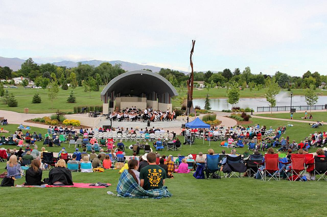 <b>Puesto 5. Meridian, Idaho</b>
<br>
<br>Variación del precio promedio de la vivienda en un año: +27.9% (+101,935 dólares).
<br>
<br>Valor promedio de la vivienda en marzo de 2021: 467,305 dólares.
<br>
<br>Variación de la población en un año: +5.0% (+4,897 habitantes).
<br>
<br>Población: 101,905 habitantes.
<br>
<br>Variación del ingreso familiar promedio en un año: +4.8% (+3,258 dólares).
<br>
<br>Ingreso familiar promedio: 71,389 dólares.
<br>