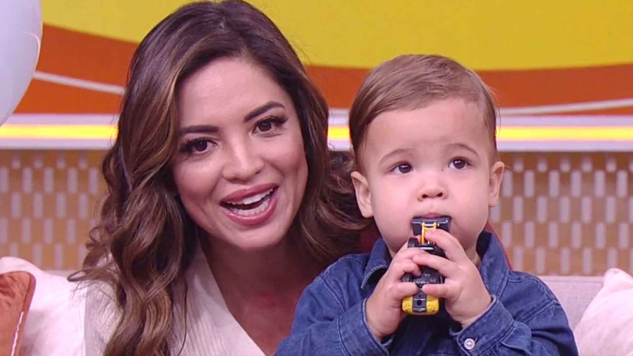 El hijo de Pamela Silva, baby Ford, lució enorme y juguetón en su visita por Acción de Gracias
