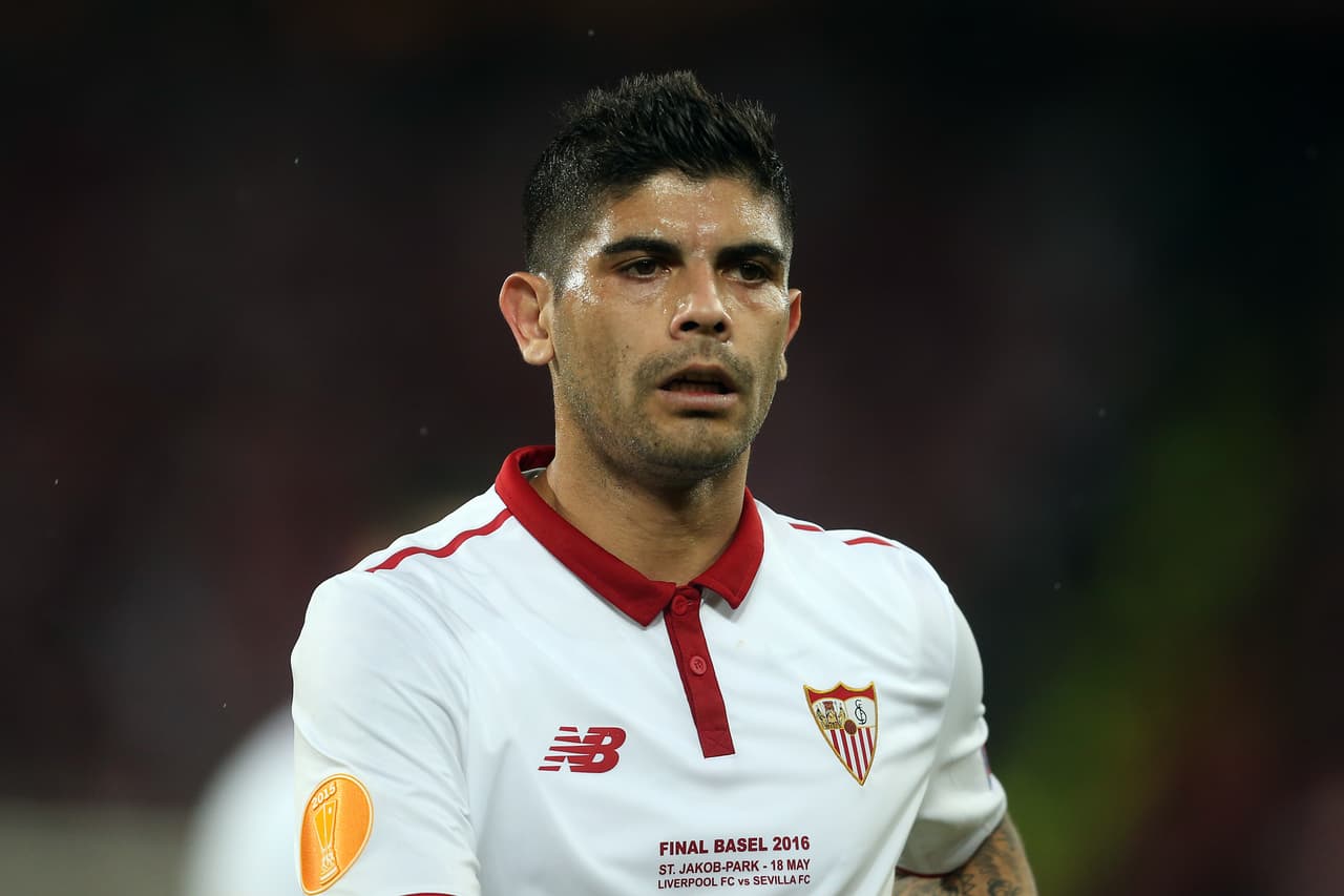 El argentino Ever Banega pasó un papelón en su llegada al Sevilla de España al revelarse un video que hizo para una webcam en el que aparecía masturbándose.