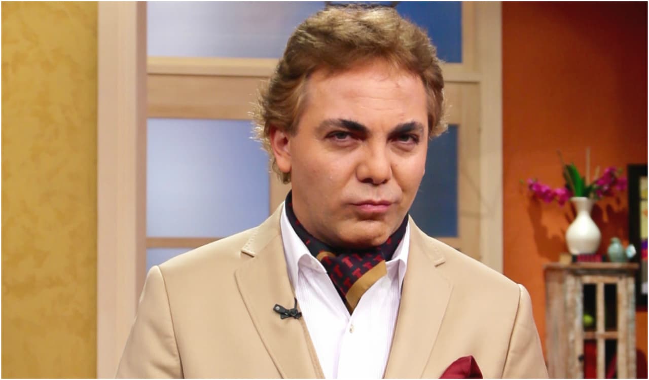 "(La precipitación por casarme) creo que lastimó mucho la amistad que venía muy bien, o la relación bonita de novios que íbamos teniendo con estas tres mujeres tan lindas", puntualizó.