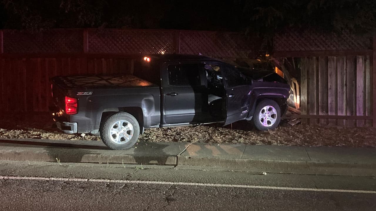 Una adolescente de 15 años roba vehículo y choca al conducir bajo influencia del alcohol en Petaluma